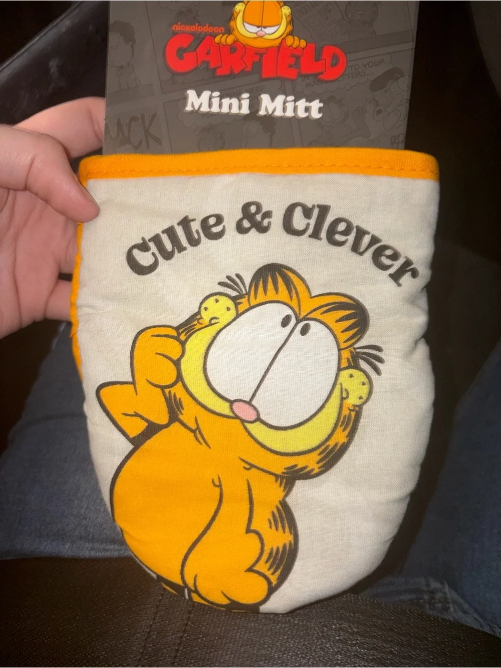 Mini Mitt - Cute & Clever Garfield Oven Mitt